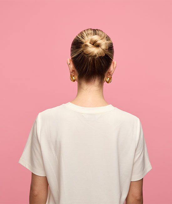 SMOOTH SLEEK BUN